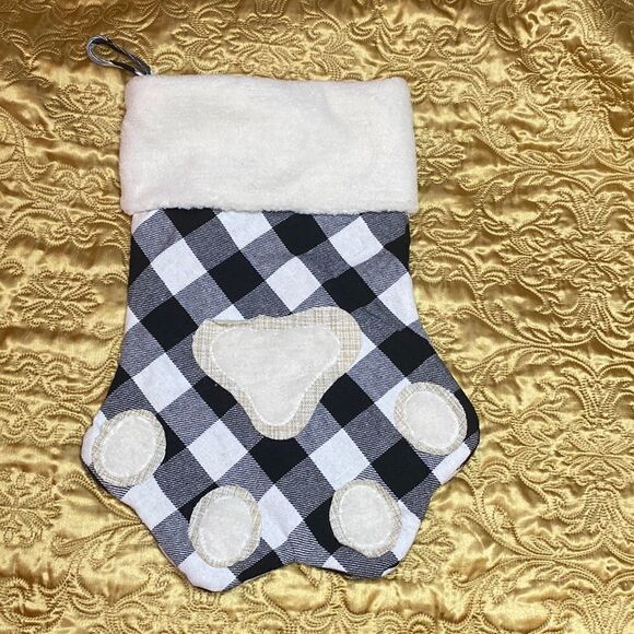 XL Plaid dog Paw Stocking - Picture 1 of 6